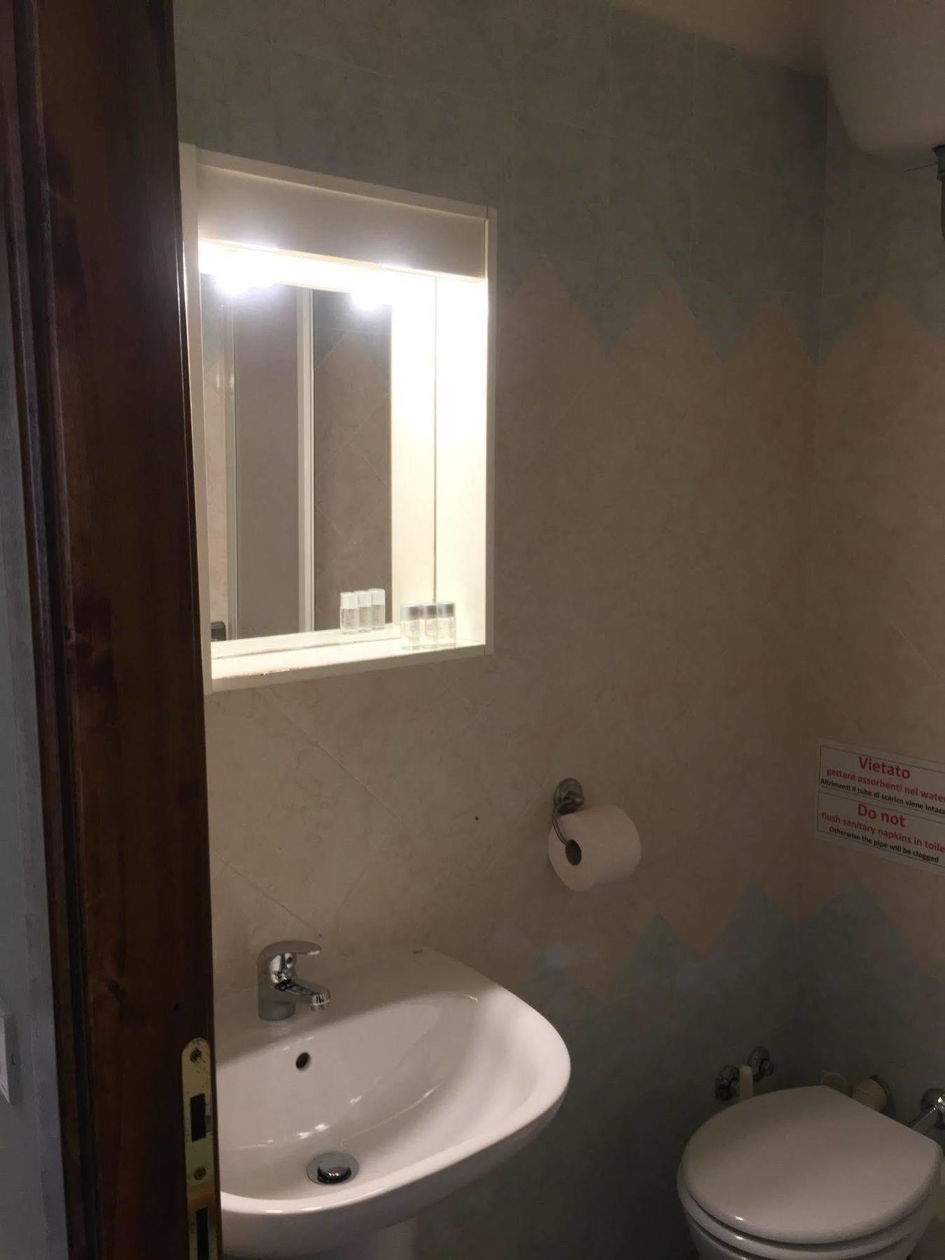 Guest House Laocoonte Ρώμη Εξωτερικό φωτογραφία